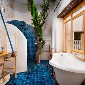 5* Riad Mama Lova Hotel, Riad, Restaurant &